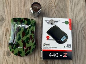 440-Z Digitalvekt inkl. 200 grams kalibreringslodd